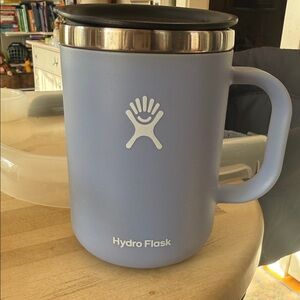 Hydro Flask Periwinkle Mug with Black Lid 24oz